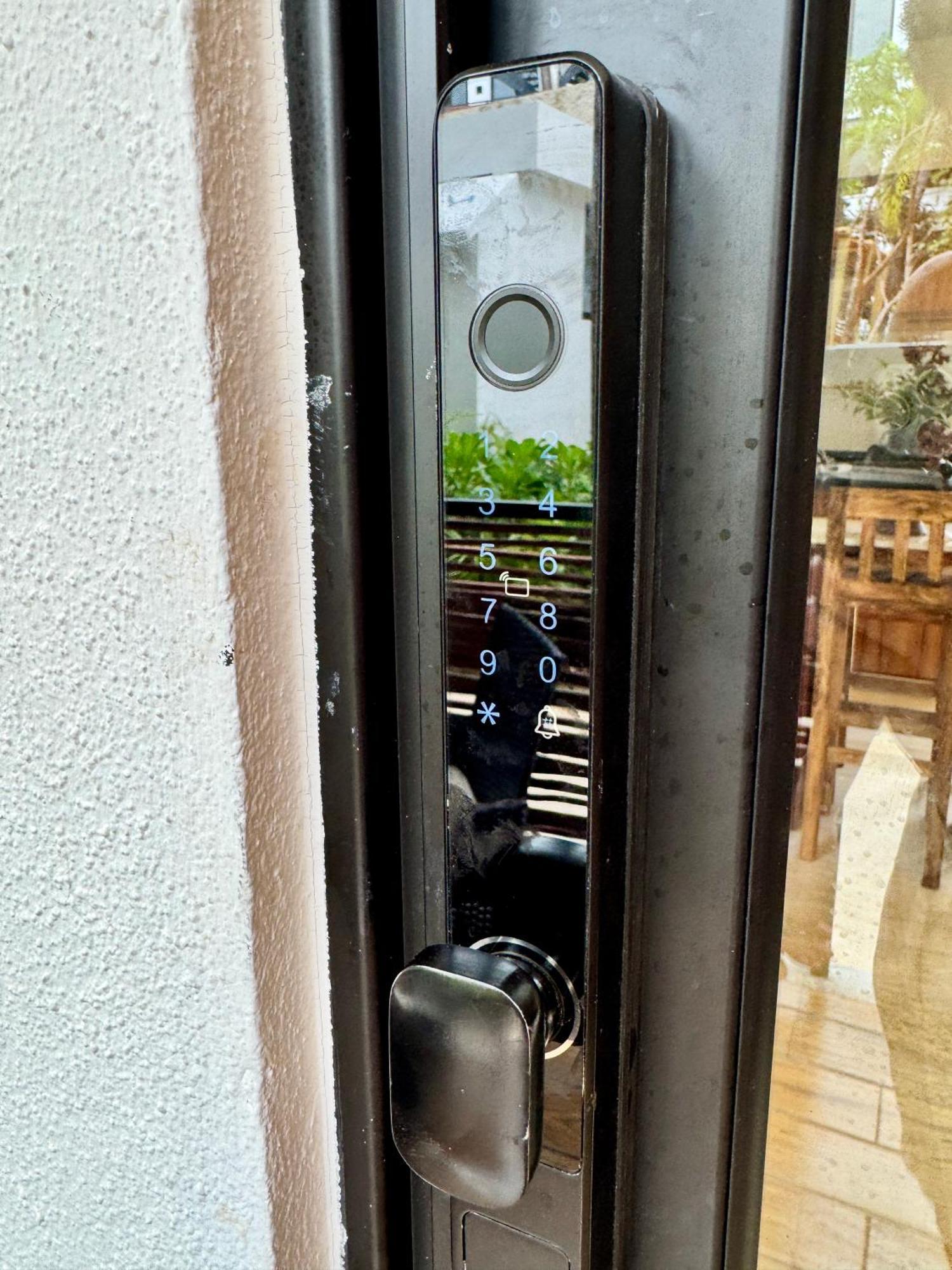 Appartement Chic 2br Condo, Private Jacuzzi And 2 Free Bikes *